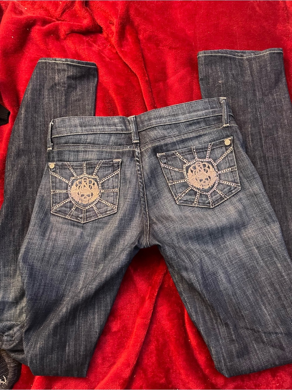 Rock & Republic Embroidered Back-Pocket Bootcut Jeans - Dark Blue